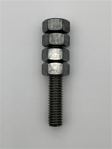 STS038 Studding with 4 Nuts. STS038 Studding with 4 Nuts.
